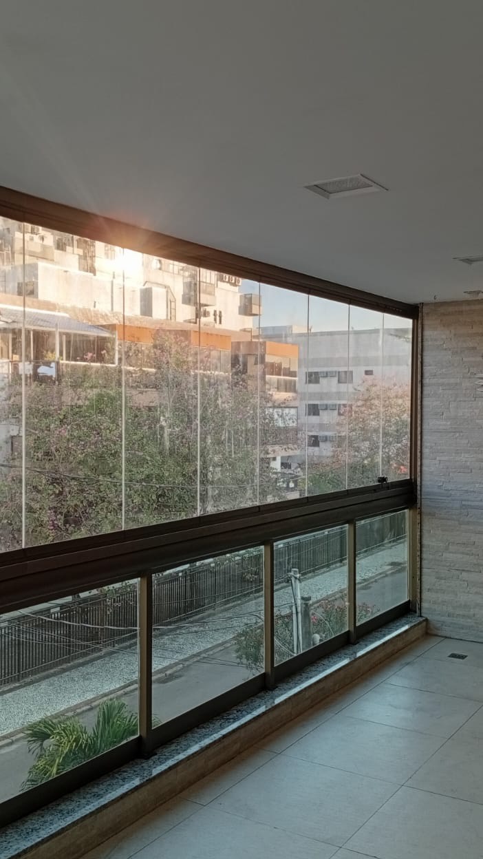 Projeto realizado pela RL Vidraçaria
