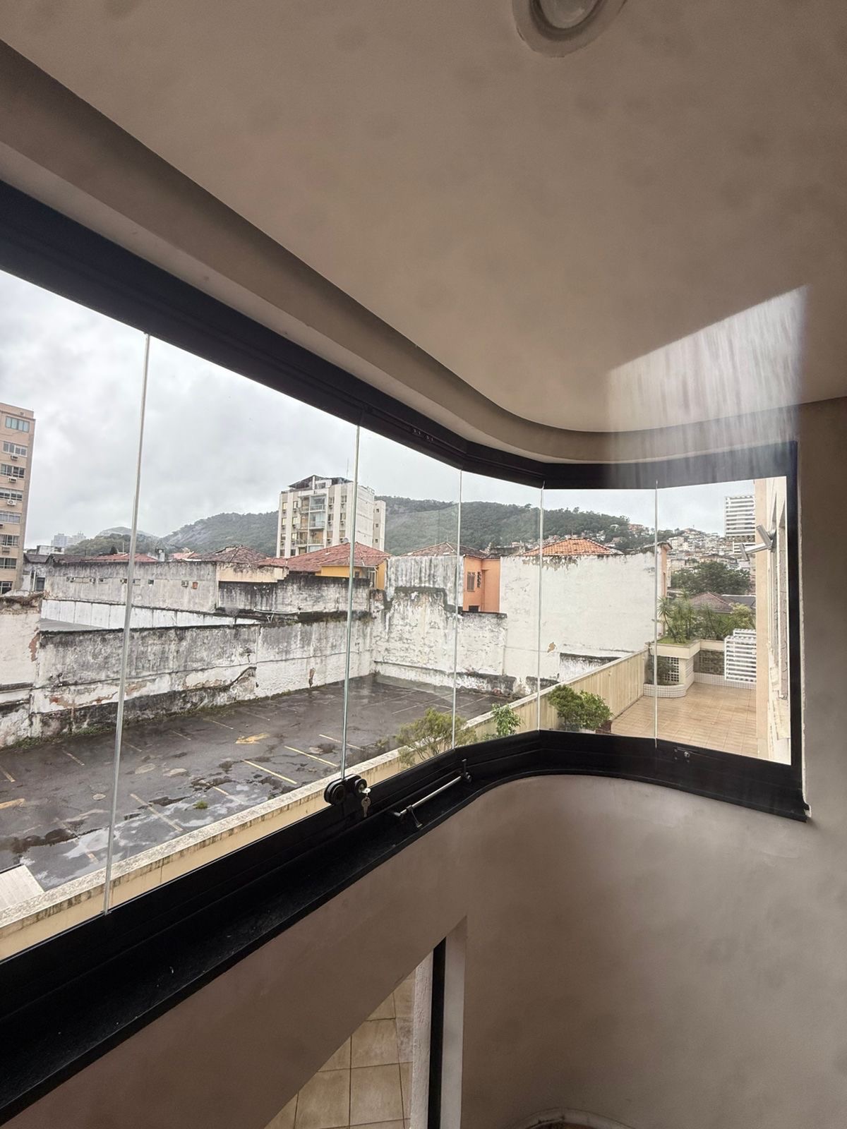 Projeto realizado pela RL Vidraçaria